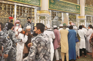 آپﷺکا عمل اور اُسوہ ہمارے لئے دُنیا بھر کی نعمتوں سے بڑی نعمت ہے
